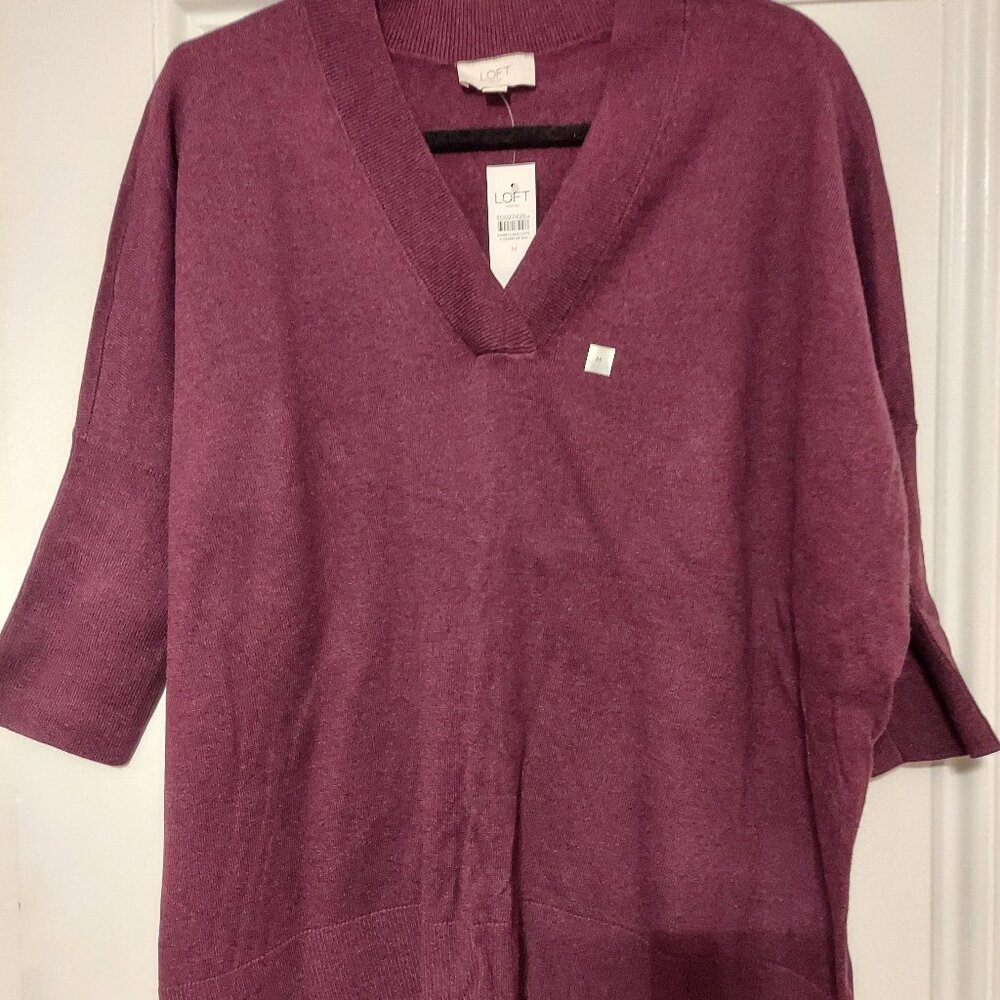 NWT LOFT V Neck 3/4 Sleeve Oversized Sweater in Burgundy size M
